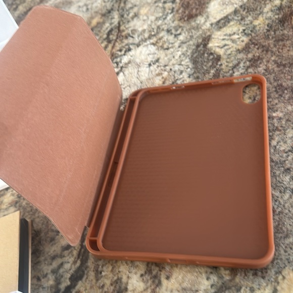 Ipad bundle - Picture 3 of 7